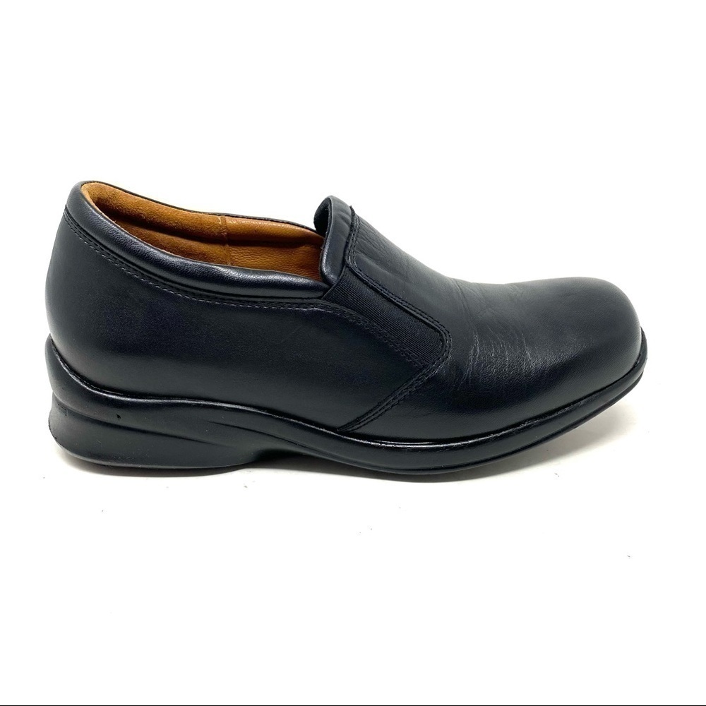 Kumfs black leather professional slip on shoes
